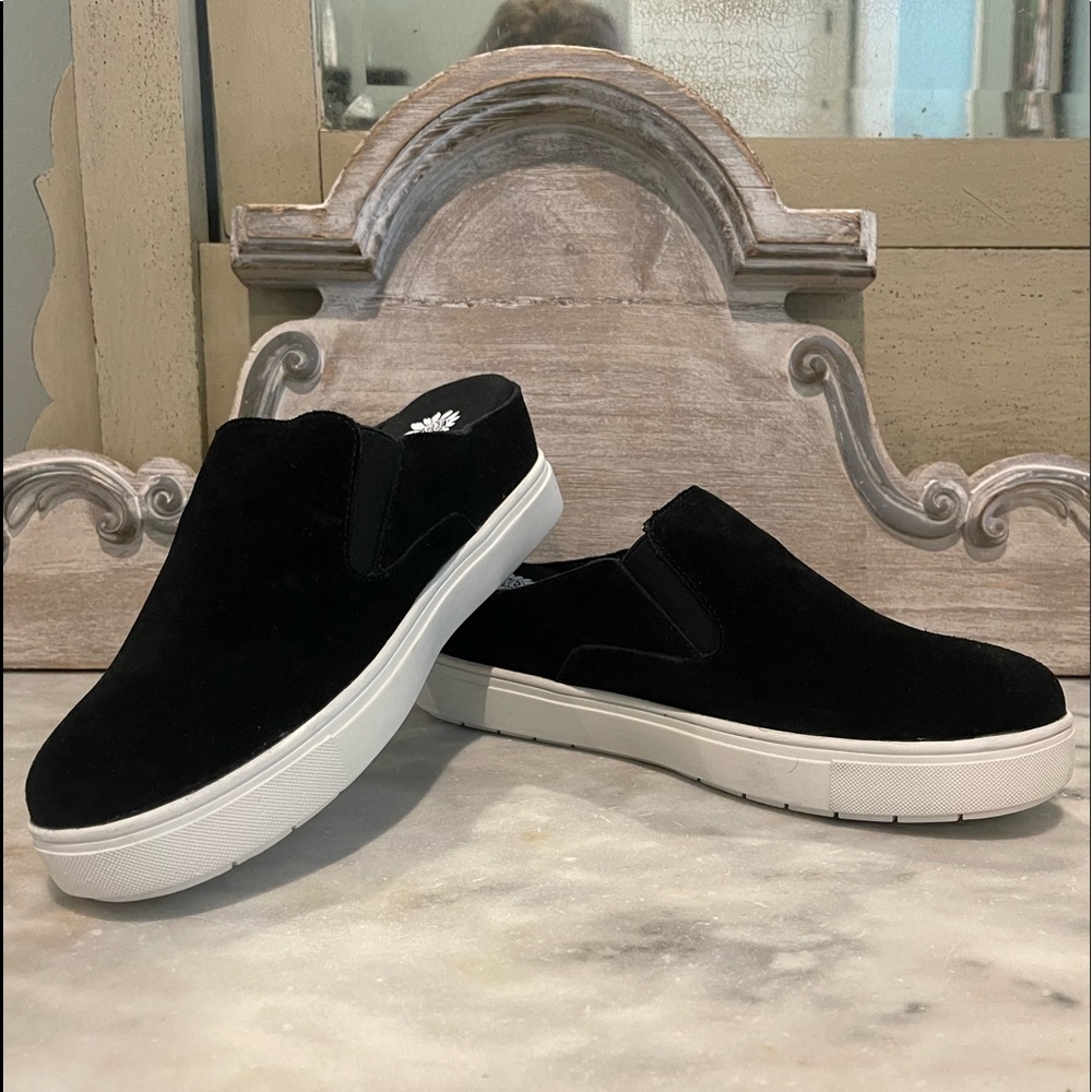 Yellow Box Melodee slip on mules